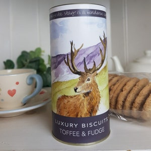 Highland-Hirsch-Luxus-Plätzchen-Keks-Hirsch-Geschenk-Korb für ihn Scottish Gift Food