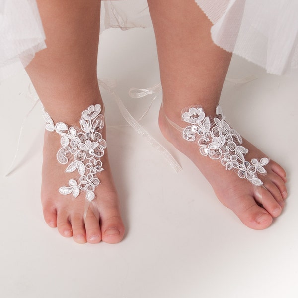 Sandales aux pieds nus en dentelle pour bébé, sandales sans pieds pour tout-petits, chaussures pour enfants, sandales aux pieds nus de fille de fleur, sandales sans pieds en dentelle française de mariage de plage