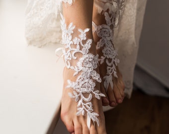 Lace barefoot sandals, Bridal footless sandals, White lace Bridal shoes, Bridesmaid barefoot sandals, Beach wedding sandal, Shoes