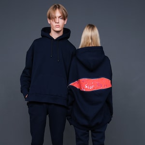 Smiley Gesicht Unisex Hoodie, Handgefertigter Bestickter Hoodie, Premium Kapuzenpullover, Hoodie Stickerei - Mehrere Farben