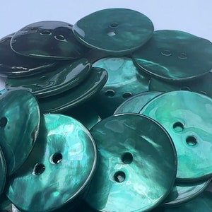 Natural Shell Button in Turquoise Green round 12mm 15mm 18mm 23mm x5 loose dyed agora mother of pearl two-hole round