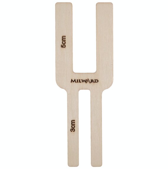 Milward Dual Size Wooden Pom Pom Maker Milward Dual Size Wooden Pom Pom Maker