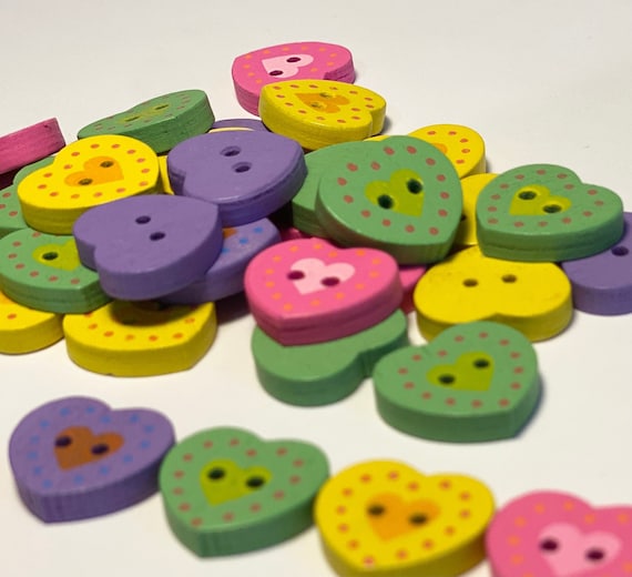 Novelty Polka Dot Star Button - 2 Hole: 18mm Novelty Polka Dot Star Button - 2 Hole: 18mm