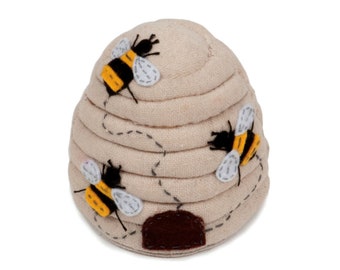 Pin Cushion Bee Hive Applique Bee design HobbyGift sewing storage  PCBEE\347