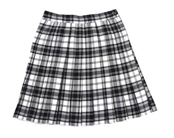 Black & White Plaid Pleated Skirt | Waist 33" | Non Wool, Unlined | Reitmans made in Canada
