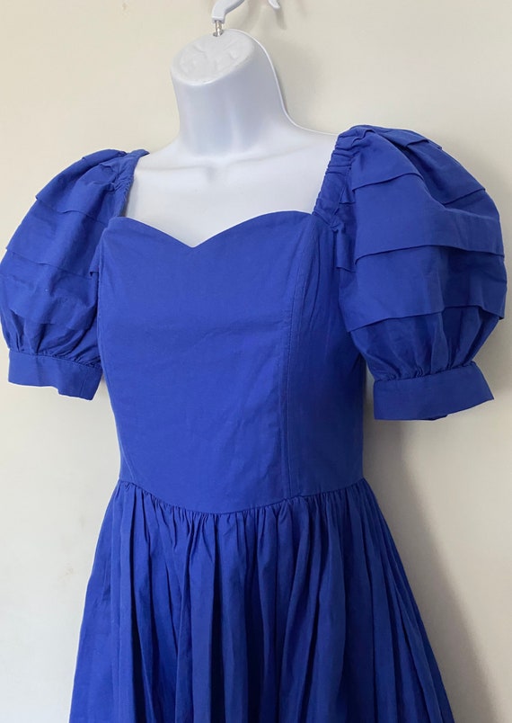 Vintage Laura Ashley cornflower blue day dress siz
