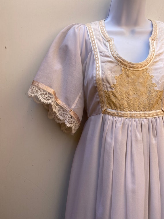 Romantic Rumak + Sample white and cream lace maxi