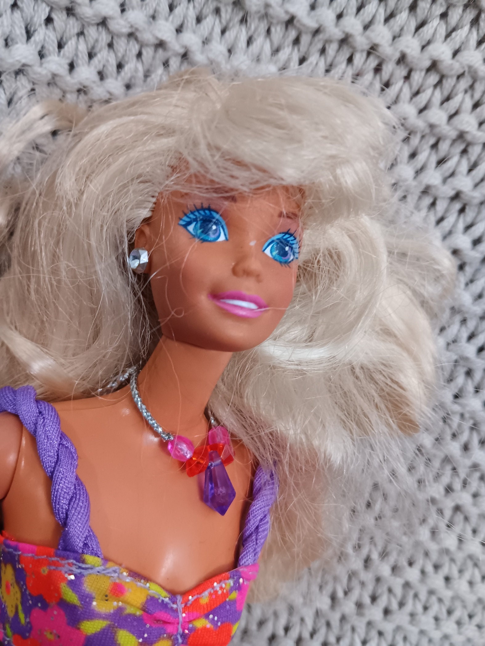 Collectible 1980's - 1990's Beach Swimming Barbie Doll Item #324