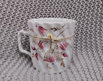 Taza de afeitar/Scuttle pintada a mano de porcelana antigua con diseño floral y borla - taza "bigote"