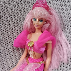 Vintage Fountain Mermaid Barbie in her original outfit c. 1993 Mattel