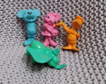 1960 年代のヴィンテージ ディズニー プラスチック フィギュア 4 体セット - ミッキー マウス、ミニー マウス、ドナルド ダック、ダンボ