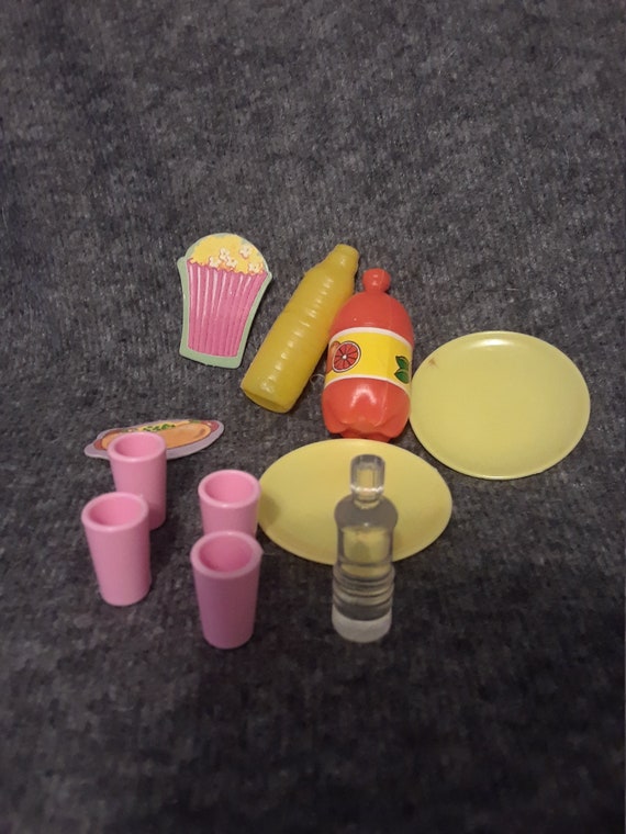 barbie dishes and food