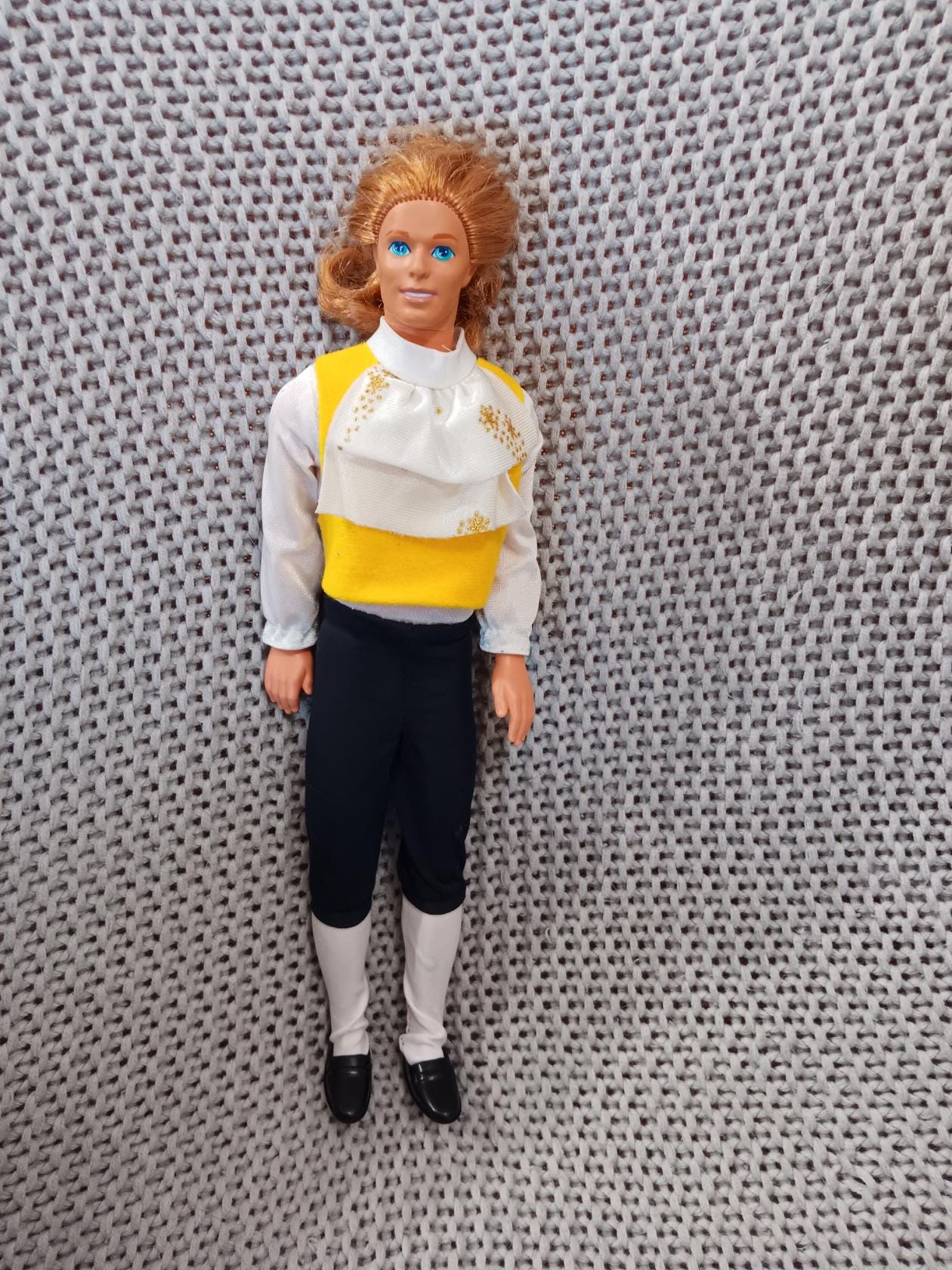 Vintage 1991 Beauty and the Beast Fashion Doll Set: Belle & Prince 