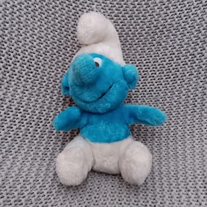 Vintage 8&quot; Peyo plush Smurf plush c. 1980 Wallace Berrie and co