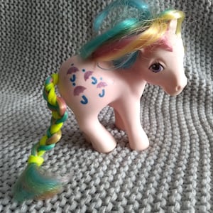Vintage MLP My Little Pony Rainbow Ponies, Parasol - Year 2 & 3 Mail in Exclusive, pink pony with rainbow hair c. 1983 Hasbro