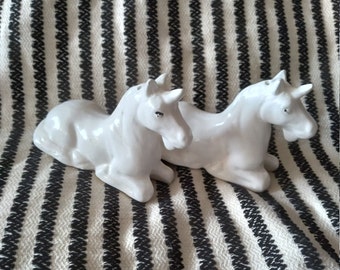 Vintage Ceramic Unicorn Salt and Pepper Shaker Set Dollar King 1992 Vintage Ceramic Unicorn Salt and Pepper Shaker Set Dollar King 1992