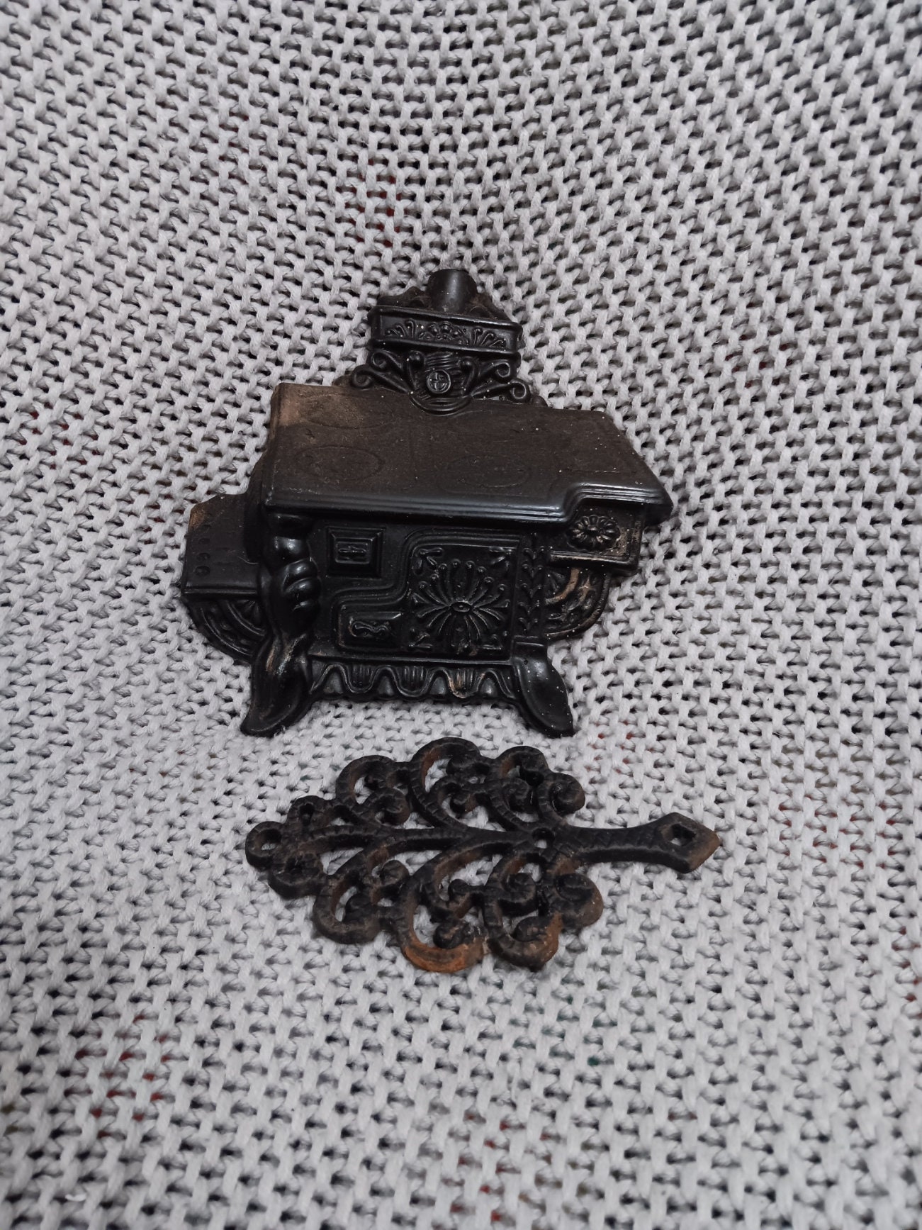 Antique Cast Iron Match Holder (JAS) Antique Cast Iron Match Holder (JAS)