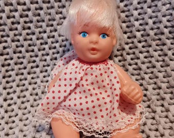 Vintage 1969 Uneeda Picture Playmates Blonde Baby Doll