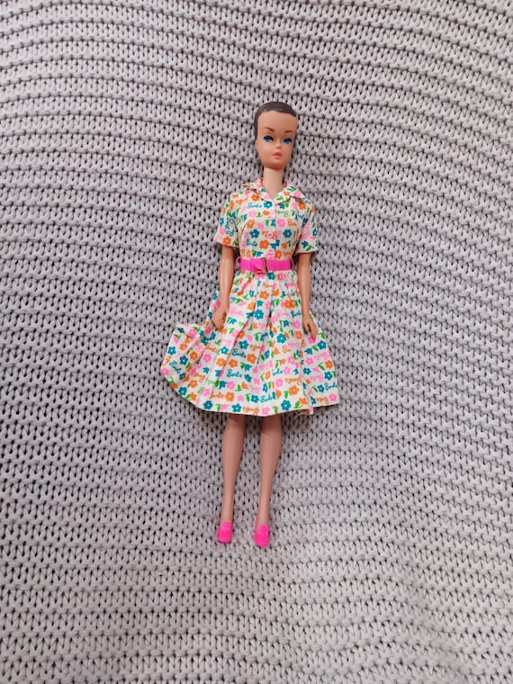 Vintage Fashion Queen Barbie: 1963 Mattel, Barbie Learns to Cook