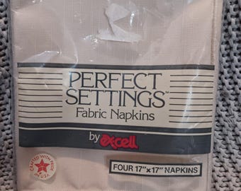 新品未開封 1980年代製 エクセル パーフェクトセッティング クリーム色布ナプキン 4枚セット 17x17インチ