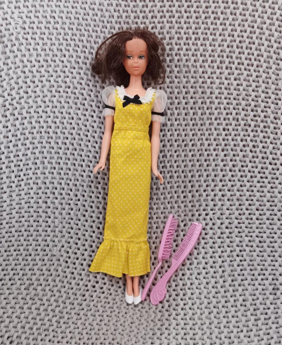 Vintage Quick Curl Brunette Francie - MOD Cousin of Barbie in Her