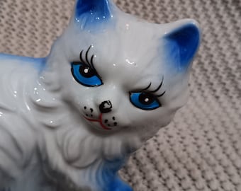 VGC Vintage blue and white porcelain long haired kitten figurine, made in China