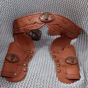 VGC Vintage Lone Ranger kids sized rubber belt and Dual Holster set with metal buckle c. 1978 CBS Toys
