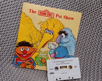 The Sesame Street Pet Show book and Cassette c. 1981 CTW