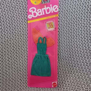 MOC Vintage Barbie Fashion Finds #5304 Red Blouse and Pinstriped Denim Jumper with skirt c. 1990 Mattel
