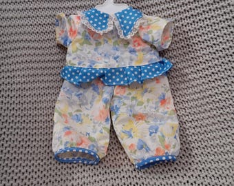 VGC CPK Cabbage Patch Kids Babies pastel floral collared top with polka dot trim