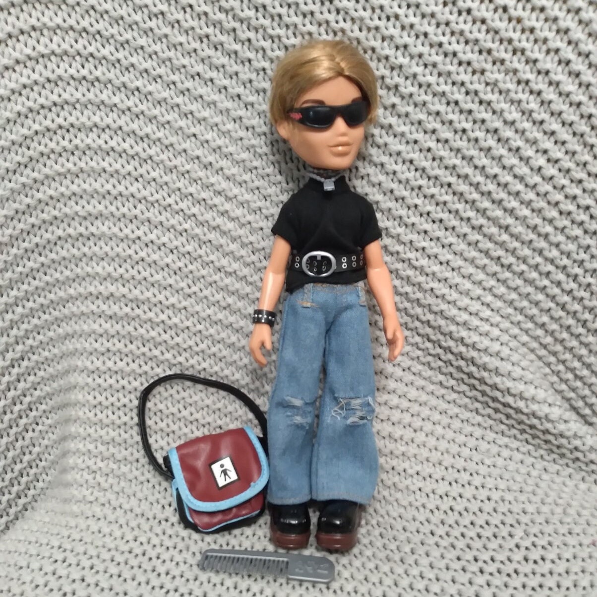 Bratz Boyz Cameron Fashion Doll Rare 2003 Retired Full Outfit Dress Casual  Cool