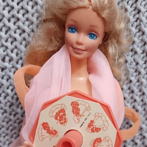 Vintage Peaches n&#39; Cream Barbie: 1984 Mattel Superstar Era, Original Outfit & Spinner
