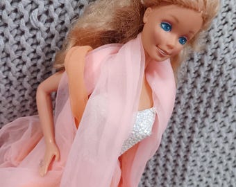Vintage Peaches N' Cream Barbie: 1984 Mattel Superstar Era