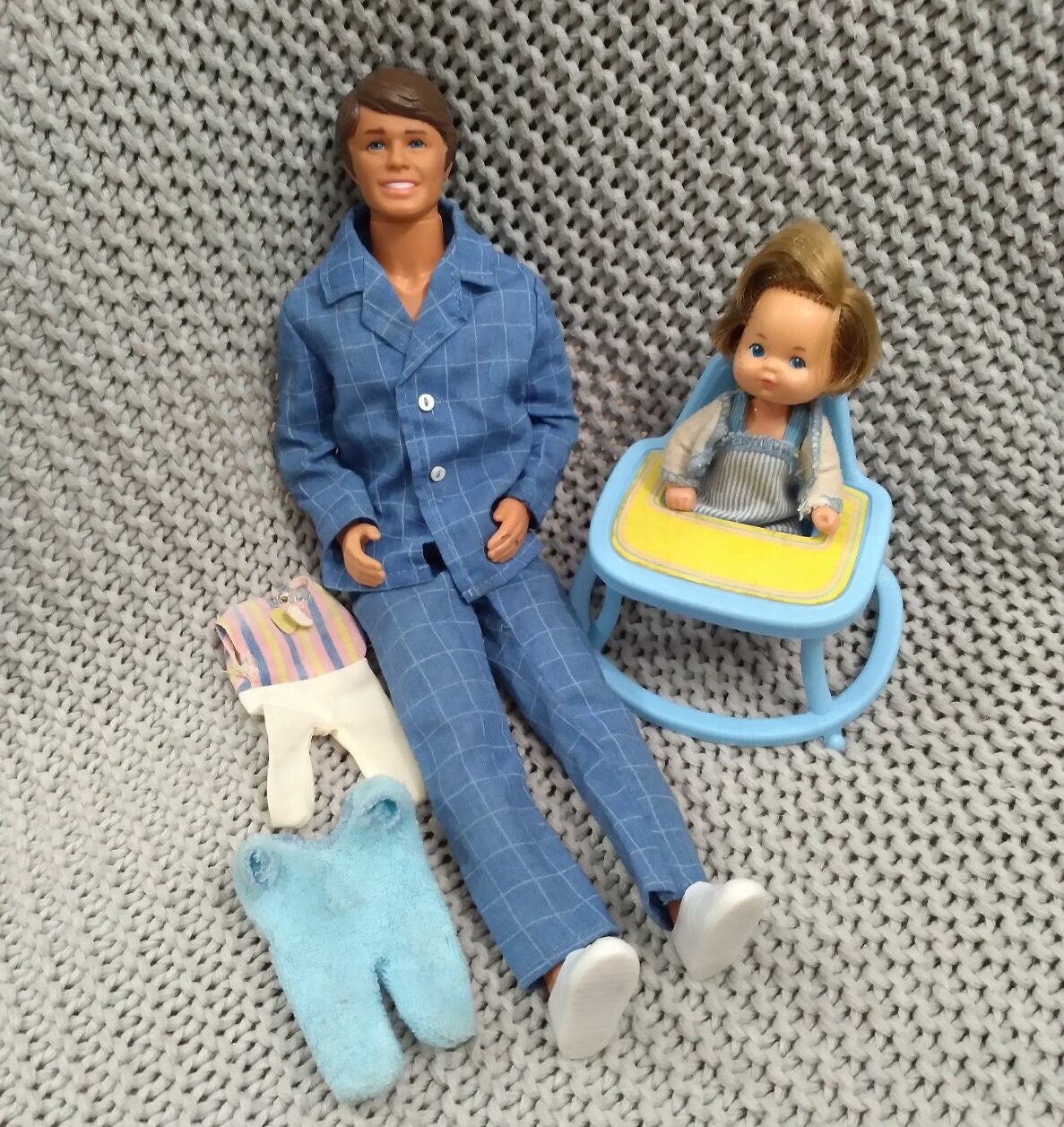 NIB Pregnant Barbie Lot Entire Happy Family Alan Ryan Baby Doctor Midge  Clothes