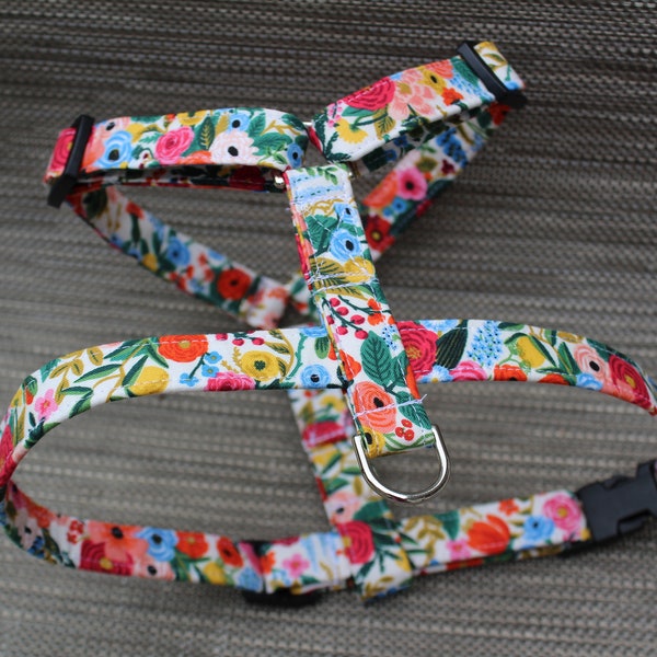 Girl Dog Harness - Personalized Dog Harness - Floral Dog Harness - Cute Dog Harness - Designer Dog Harness - Flower dog harness