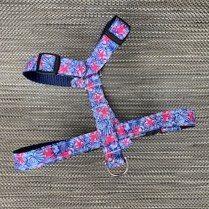 Starfish Dog Harness - Personalized Dog Harness - Female Dog Harness - Monogrammed Harness - Nautical Dog Harness - Girl Dog Harness