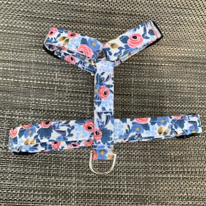 Floral Dog Harness - Dog Harness with Name - Female Dog Harness - Girl Dog Harness - Personalized Dog Harness - Pet Harness
