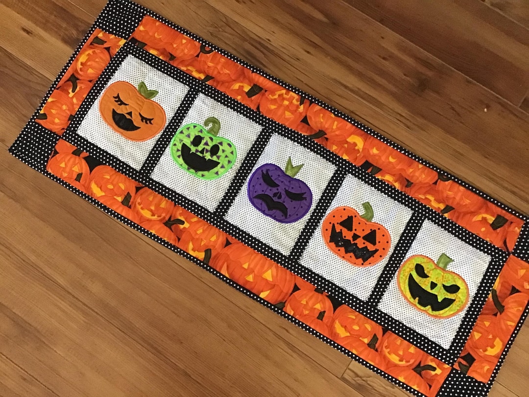 Halloween Quilted Table Runner Pumpkins - Etsy