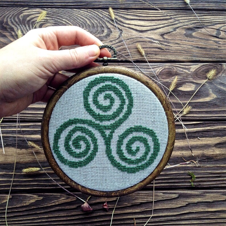 Triskele  triskelion celtic symbol hand embroidery cross  etsy