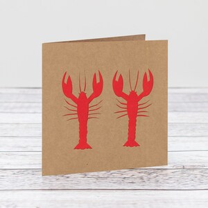 Gepersonaliseerde Red Lobster Couple Papercut Kaart handgemaakt door Helen @ HKdesign8 Beschikbaar in bruine of witte kaart