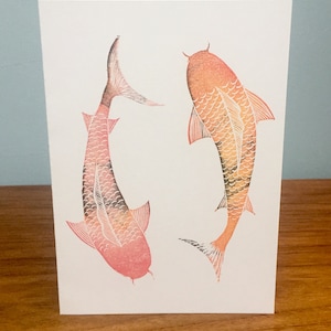 Rode en oranje koikarper Vaderdag kaart met linoprint - blanco binnenkant voor je eigen persoonlijke boodschap - gratis personalisatie -