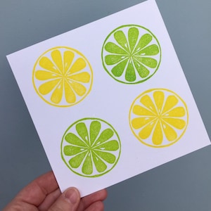 Biglietto di auguri con agrumi, limoni, lime, pompelmi, arance, ideale per buongustai o chef, biglietto di auguri di compleanno, ringraziamento, linoleografia stampata a mano su cartoncino