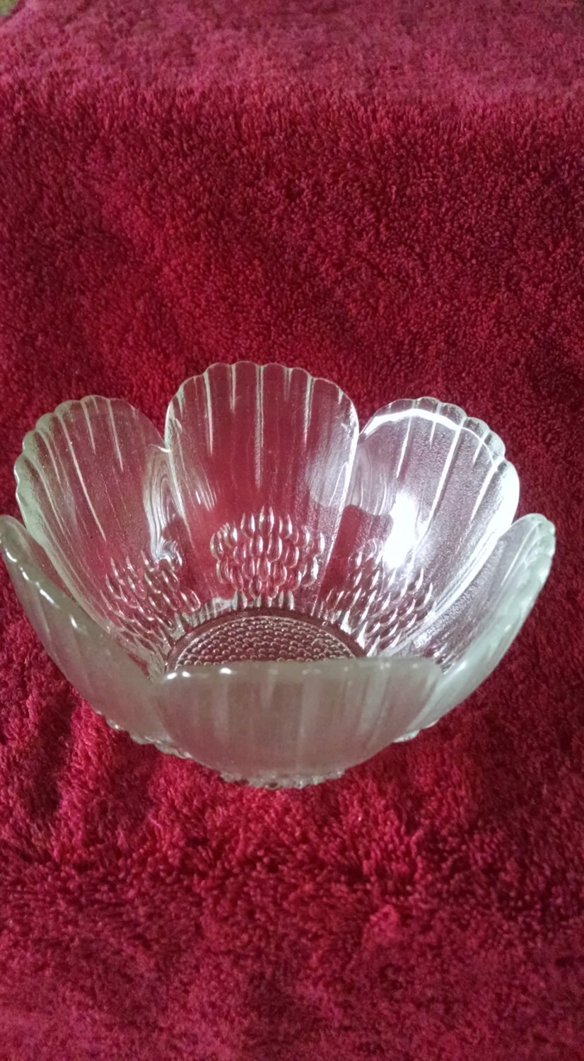 Clear Glass Flower Petal Bowl / Candle Holder With Textured Etsy