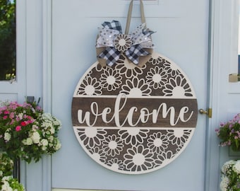Welcome Door Hanger | Front Door Sign | Front Door Decor | Front Door Wreath | Welcome Sign | Year Round Door Hanger | Daisy Door Hanger