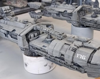 Starship Troopers Rodger Young 1/1500 scale model