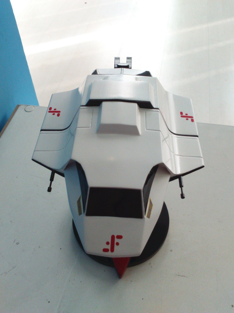 Maqueta de Caza en vuelo de V Los Visitantes escala 1/48. V Visitors Skyfighter image 10