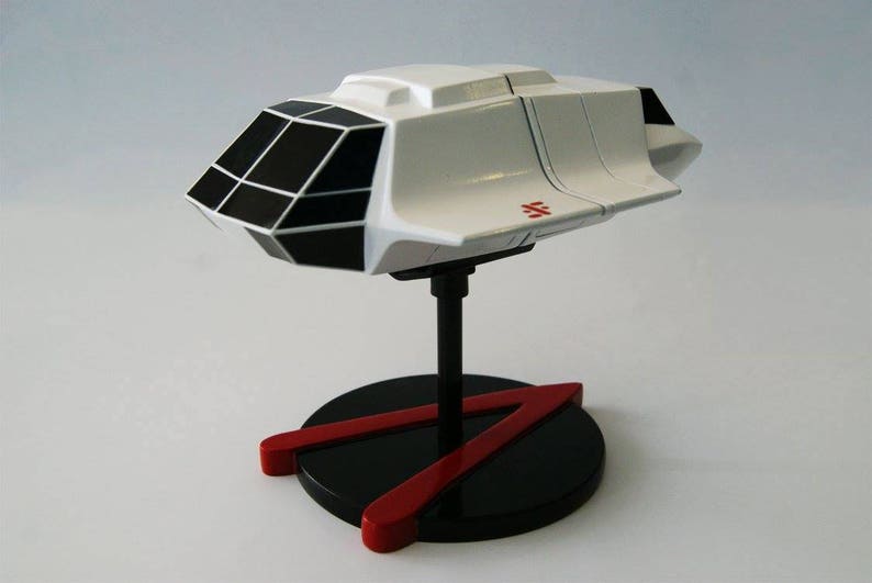 Maqueta de Caza en vuelo de V Los Visitantes escala 1/48. V Visitors Skyfighter image 3