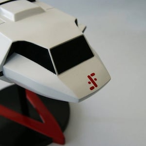 Maqueta de Caza en vuelo de V Los Visitantes escala 1/48. V Visitors Skyfighter image 6