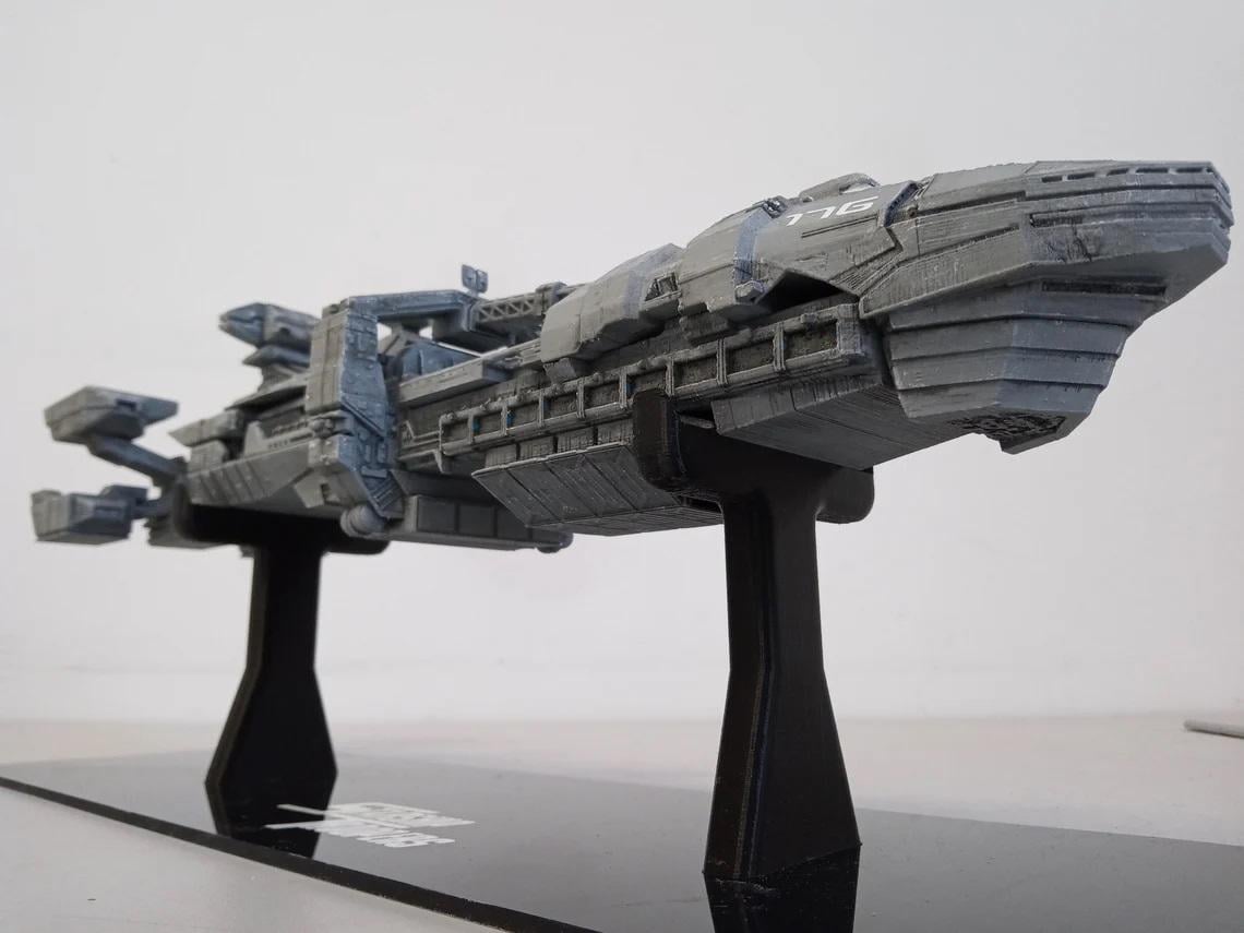 スターシップ・トゥルーパーズ ロジャー・ヤング 1/1200スケール