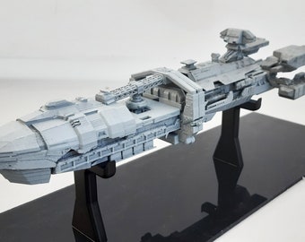 Starship Troopers Rodger Young model kit. Maqueta Rodger Young Starshiptroopers